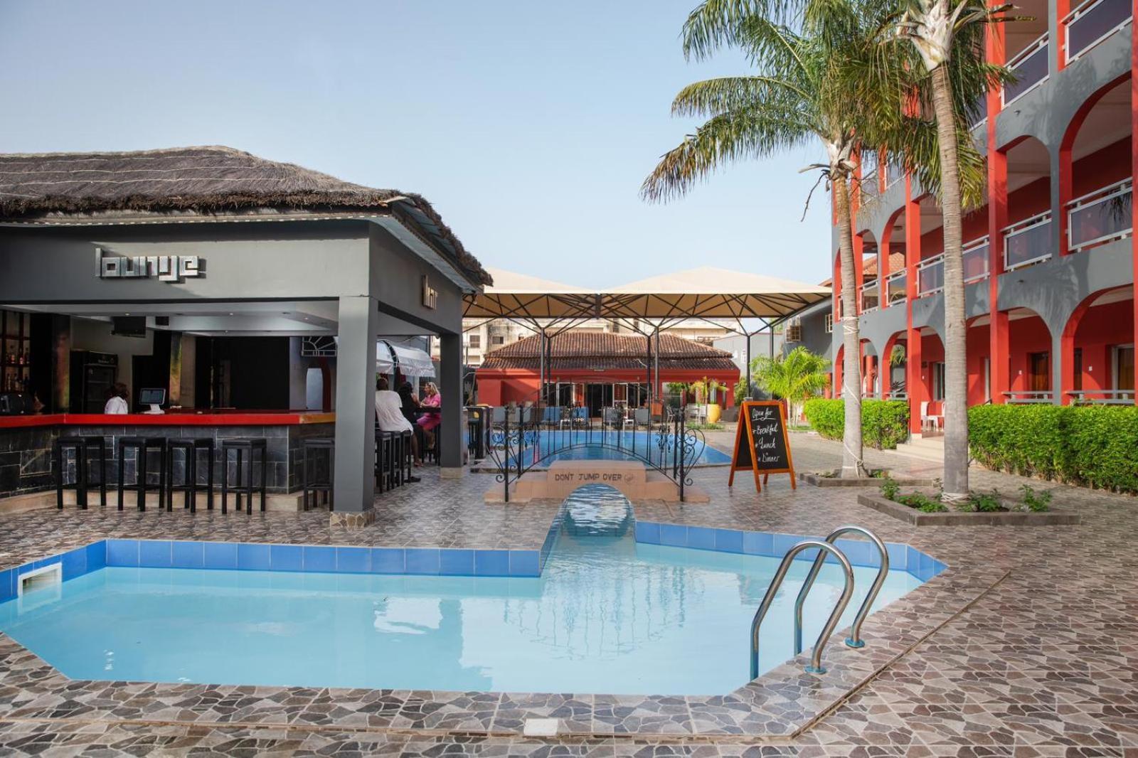 Seaview Gardens Hotel Kololi Exterior foto